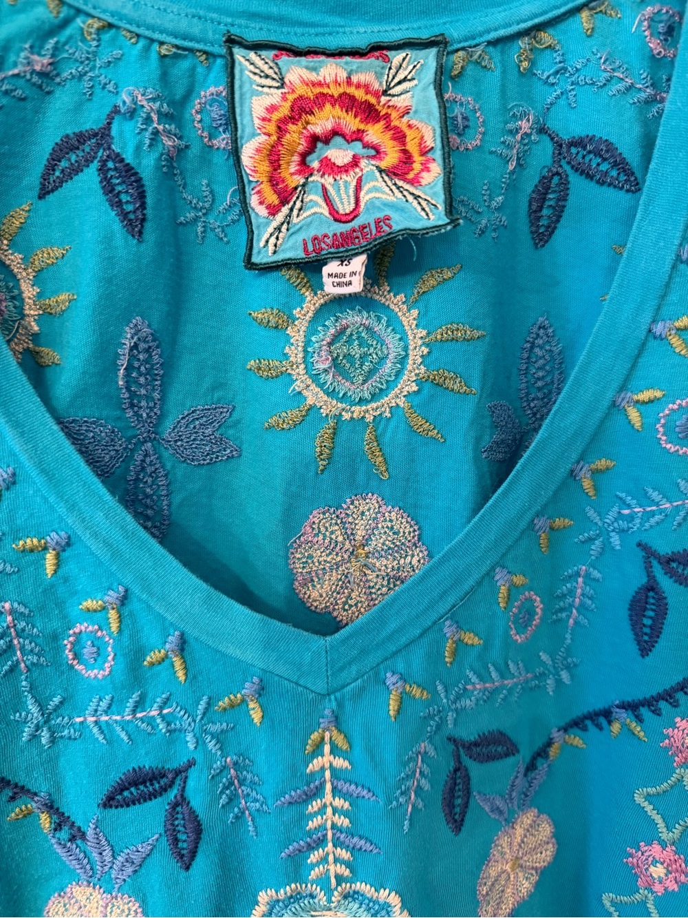 Johnny Was Los Angeles Turquoise Embroidered V-Neck Tee XS Boho Top - Picture 4 of 6